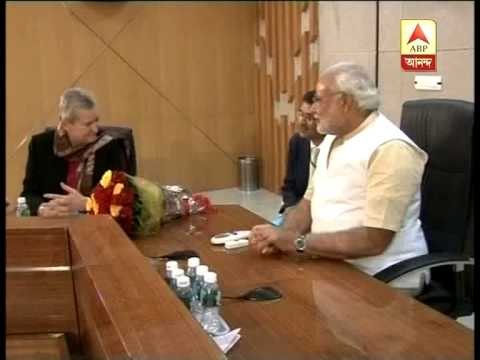 US envoy Nancy Powell meets Gujarat Chief Minister Narendra Modi in Gandhinagar