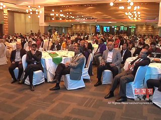 'হু'জ হু-র ১৩ টি বিষয়ে বাংলাদেশ-২০১৬' পদক প্রদান