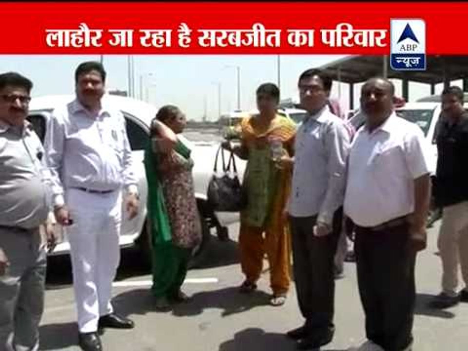 Sarabjit Singh's family crosses over to Pakistan