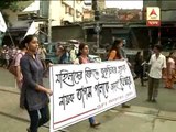 SFI blocked road at Kolkata protesting comments of Tapas Pal