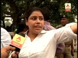 crowds present there  reacts on police lathi charge