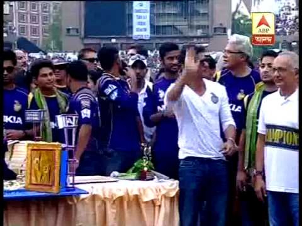 Felicitation of KKR along with Shaharukh and Juhi Chawla at Eden by CM