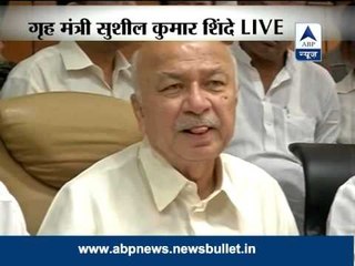 Nearly 32000 still stranded, says Sushilkumar Shinde