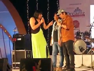 Krishna and Sudesh best comedy performance ever in Bollywood Awards Function 2016♥ (1)