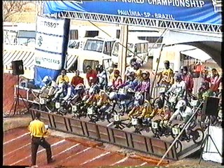 2002 - UCI BMX WORLD CHAMPIONSHIPS - PAULINIA, BRASIL - 16 BOYS MAIN