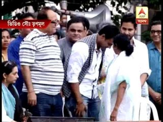 TMC's matyrs' day rally: Mamata at stage along with Deb and other party leaders