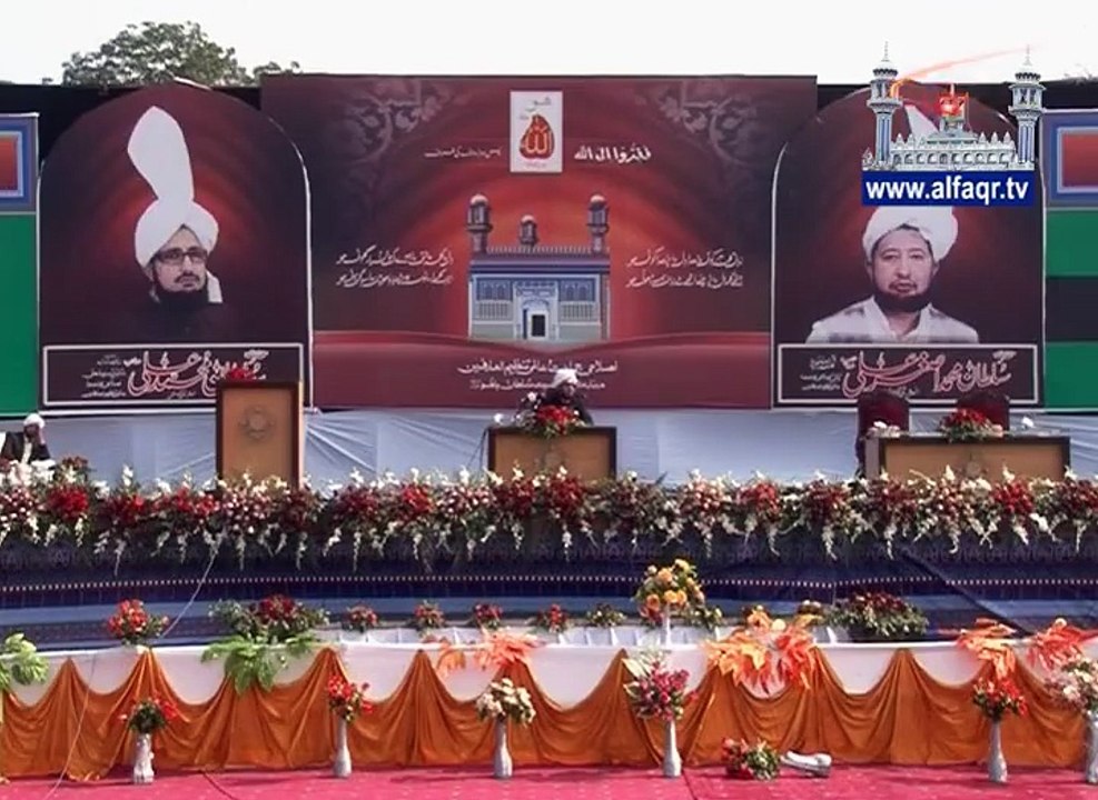 His Excellency Sahibzada Sultan Ahmad ALI Sb explaining about Conditions of Caliphate in the Islamic political system