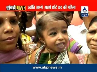 World's shortest woman releases biggest book in Jaipur