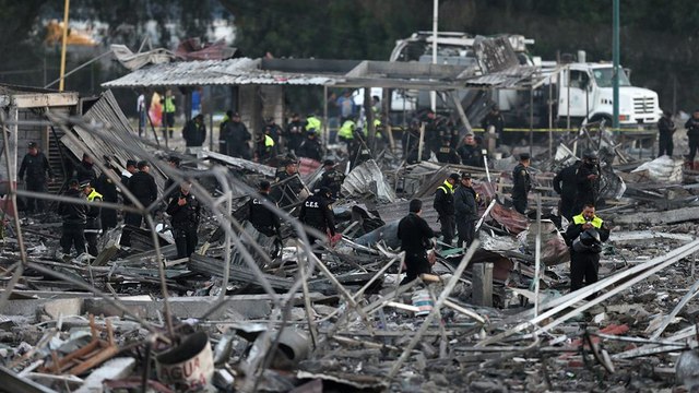 More than 30 dead as Mexico fireworks market blows up