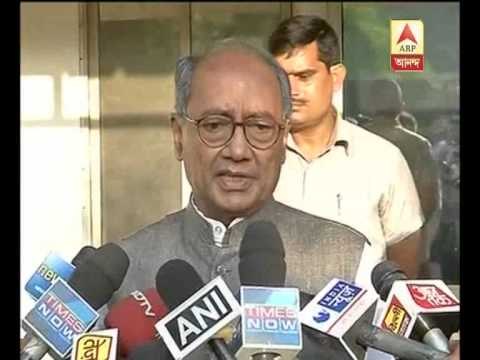 Digwijay Singh defends Robert Vadra