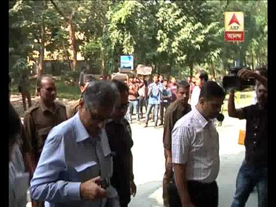 ju student protest against vc