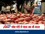 Farmers sell Rs 11 per kg onions in wholesale market of Nasik