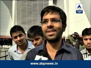 iPhone 5s and iPhone 5c gets India in a queue