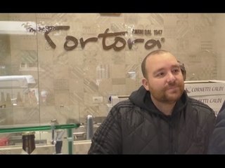 Napoli - Terzo furto a Mario Tortora, il re dei panini (20.12.16)