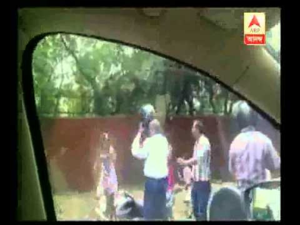 In Delhi woman assaulted by Police