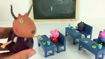 Learn Math with Peppa Pigs Classroom Madame Gazelle Teaching Math Danny Dog and George Juguetes