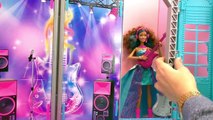 Barbie Prinzessin im Rockstar Camp Showtanz – Courtneys und Erikas Bühne für den großen Auftritt