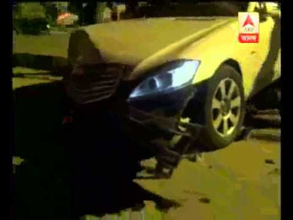 Actress and BJP MP hema malini's car met with accident