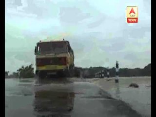 Download Video: 3 persons swept away in flood at Luvpur of Birbhum