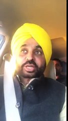 ਭਗਵੰਤ ਮਾਨ ਚਮਕੌਰ ਸਾਹਿਬ ਚ ਹੋ ਰਹੀ ਸਿਆਸੀ ਕਾਨਫਰੰਸ ਬਾਰੇ ਦੱਸਦੇ ਹੋਏ