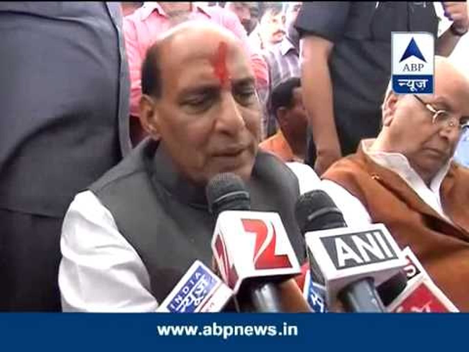 Attacking Modi is what Congress does: Rajnath Singh