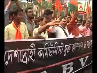 ABVP supporters get into scuffle while they are trying to forcefully enter JU campus, lead