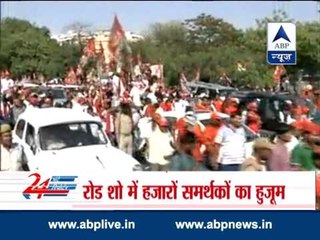 UP CM Akhilesh Yadav holds road show at Lucknow