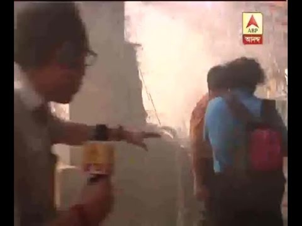 Vivekananda Flyover Collapse: Fire under collapsed area, disaster response team to rescue
