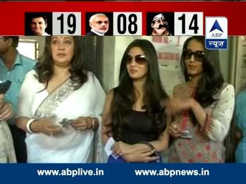 Actress & TMC candidate Moon Moon Sen, casts vote with daughters Riya and Raima