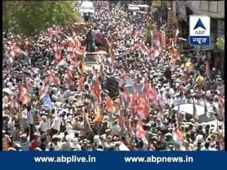 Crowds in Rahul Gandhi's Varanasi roadshow