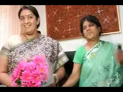 Smriti Irani assumes office as Textile Minister, says, 'I'am grateful for this opportunity