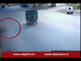 Delhi: Tempo hits man, passers-by leave him dying on road