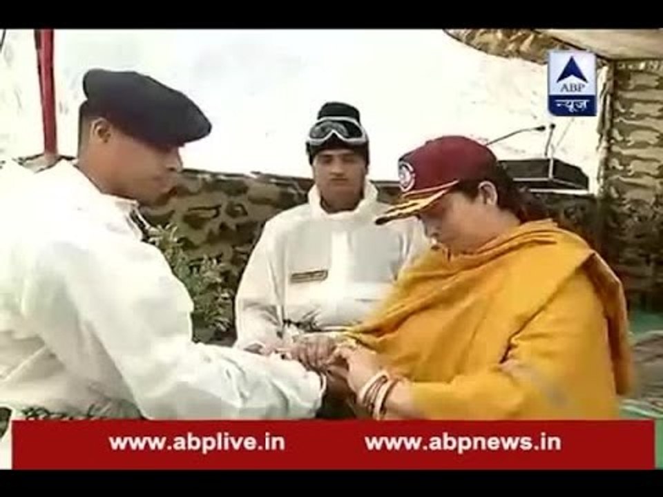 Textiles Minister Smriti Irani celebrates Raksha Bandhan with soldiers in Siachen