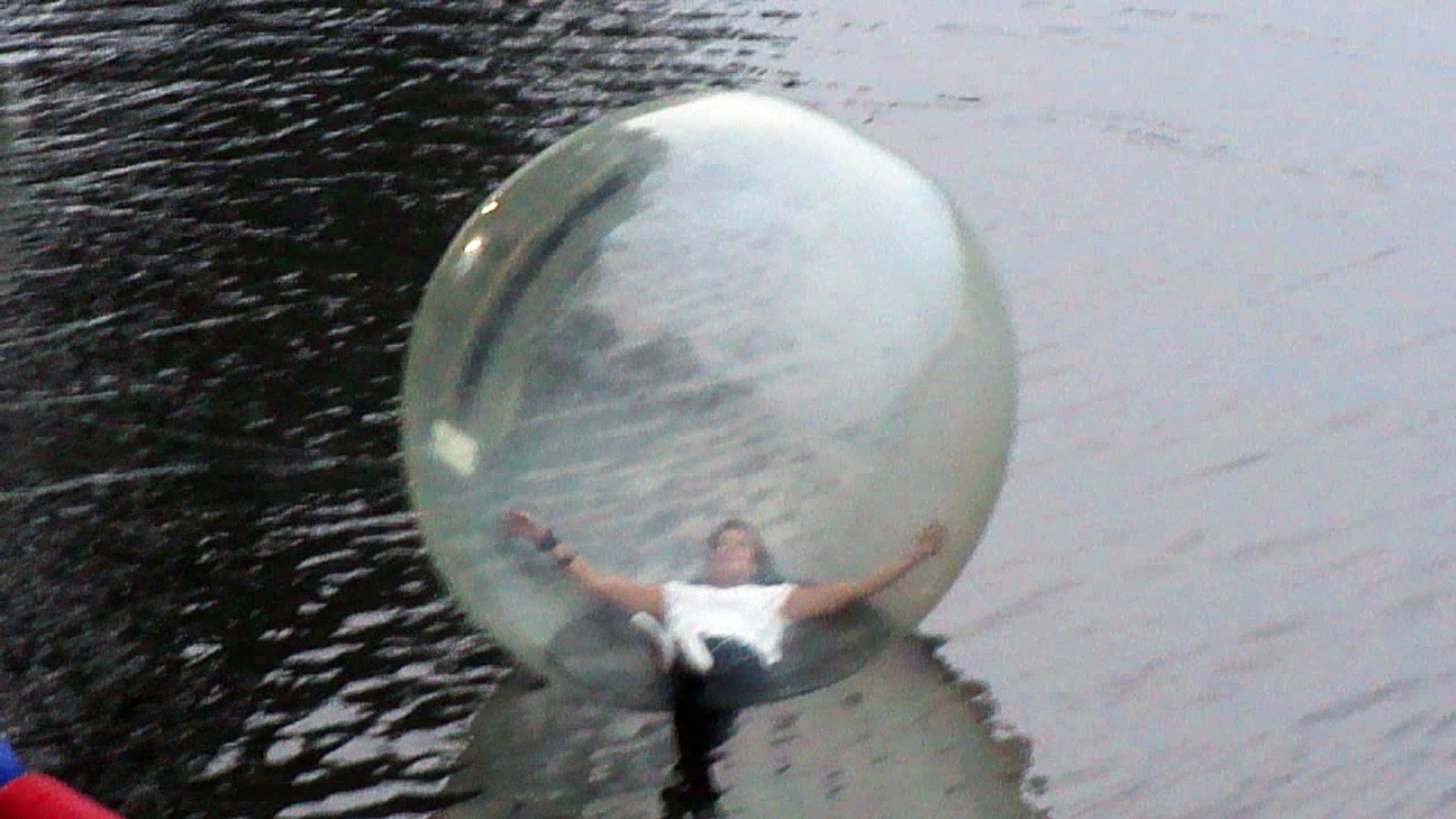 Атракцион Водный Шар (зорбинг)