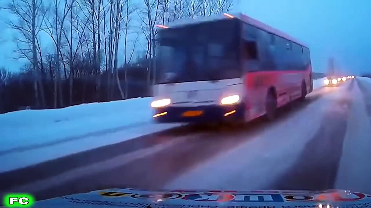 Mad Driving FAILS Compilation pt.13 ★ MARCH 2016 ★ ICE & SNOW Car Crashes ★ FailCity