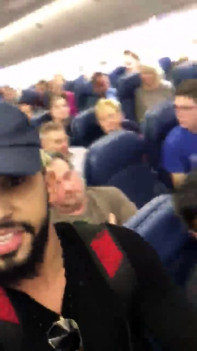 Another Muslim Guy Kicked Out Of American Delta Plane