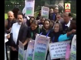 TMC MPs protest near Parliament on Note ban issue