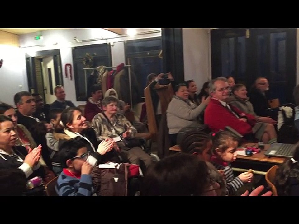 Chanson Noël en Mission Ouvrière Roubaix 2016