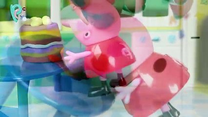 Peppa Pig Juguetes en Español  Peppa se hace caca en el jardín ᴴᴰ ❤️