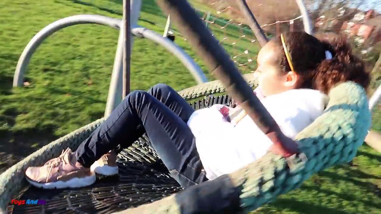 Bad Kids Driving Parents Car - Scary Killer Clown Attacks Kids ( PART 3 SKIT  )-ZXAPW4A6DvU