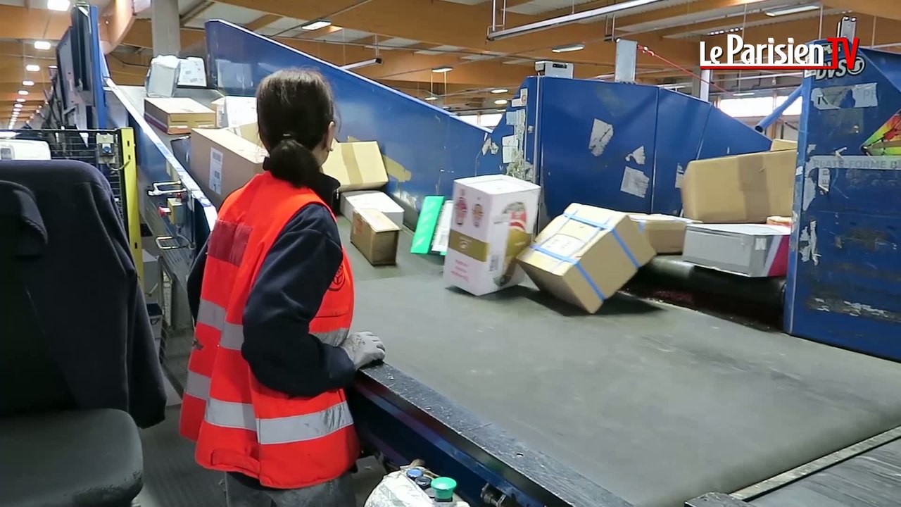 La plateforme de colis postaux de Moissy-Cramayel à son pic d’activités