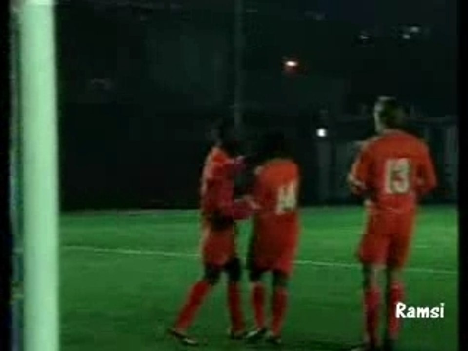 Quincy Owusu Abeyie comp