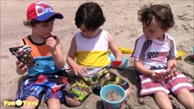 KID TWINS at the BEACH opening BLIND BAGS!SICK BRICKS AVENGERS AGE OF ULTRON TRANSFORMERS OPENING