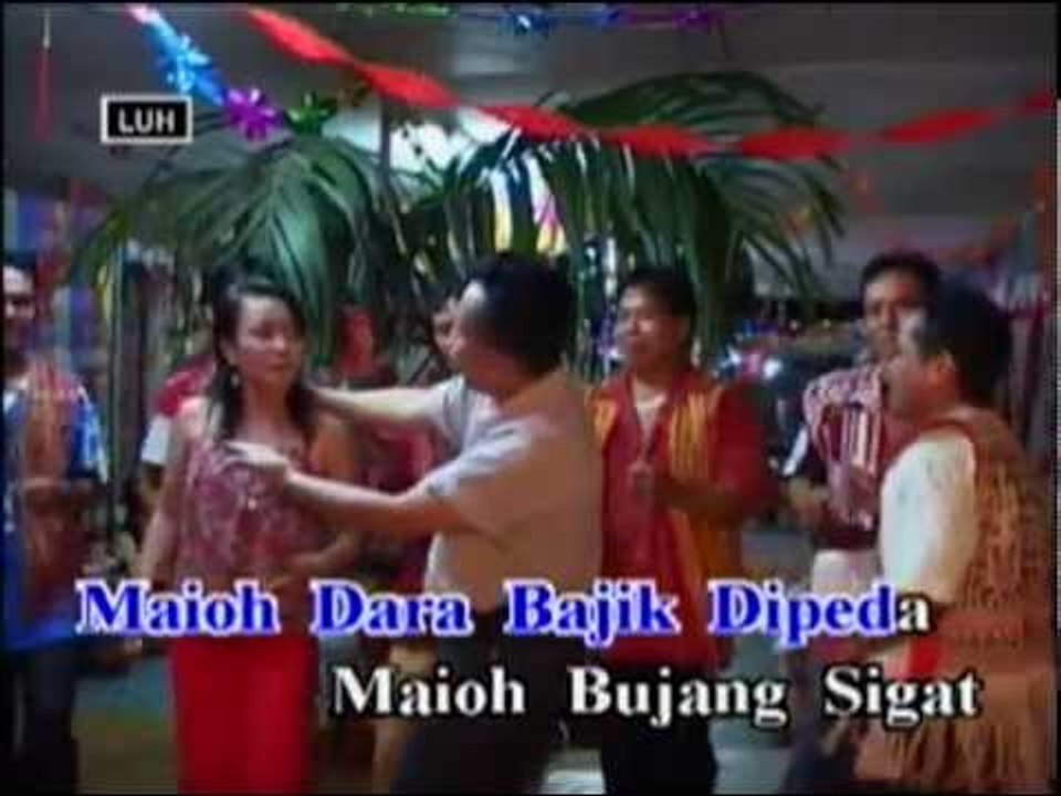 Joget Ngintu Gawai - Johnny Aman & Stella Philip