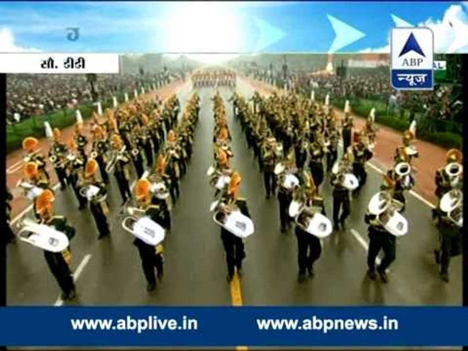 Colours of India's defence forces l Decorated camels, army band march by