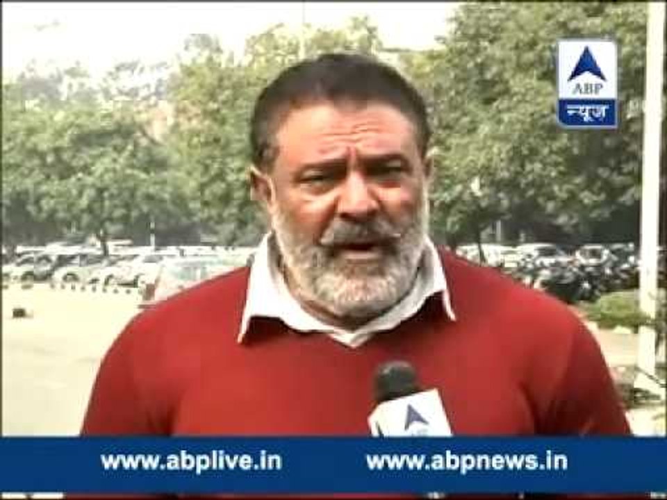 'Arrogant' MS Dhoni did not want Yuvraj in WC squad, says father Yograj