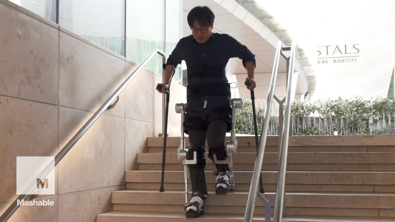 This smart exoskeleton could help paraplegics walk again