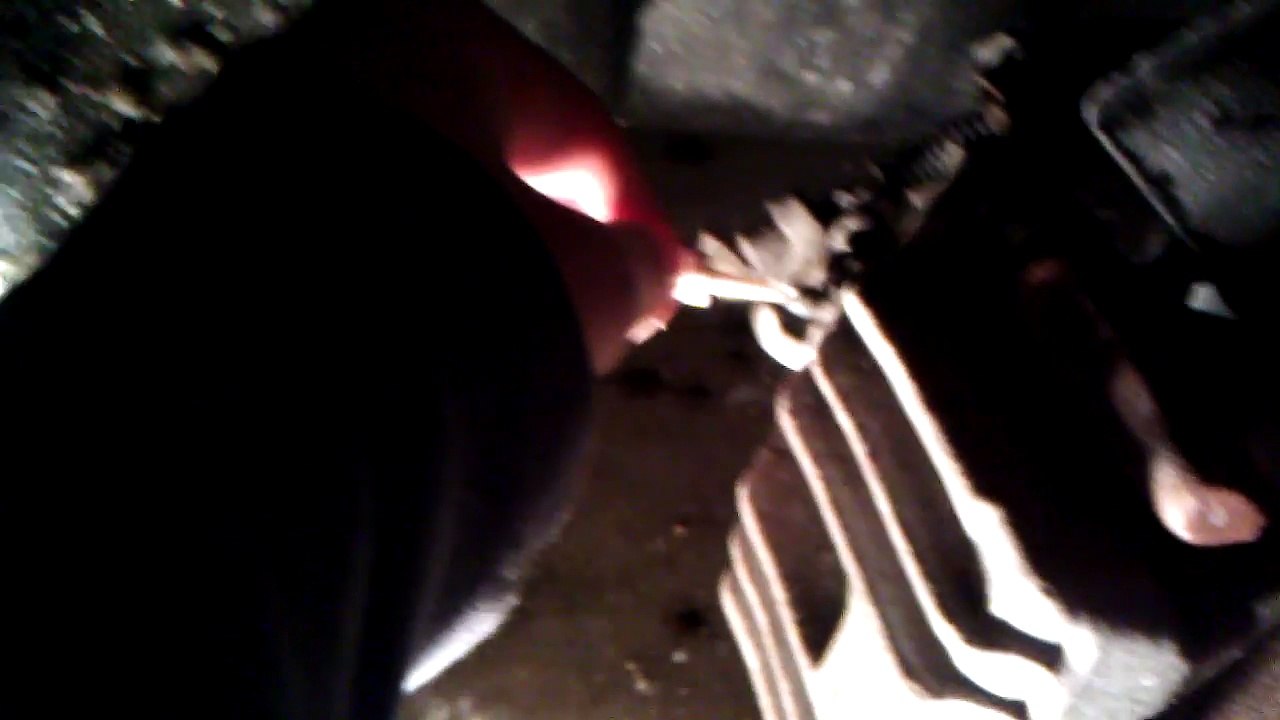 (Fast)HOW TO BLEED BRAKES (ONE PERSON) BRAKE BLEEDING ! EASY 4 STEP BRAKES BLEEDING !