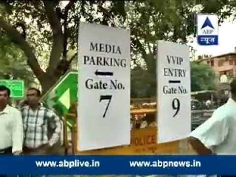 AAP turns 'Khaas' from 'Aam' ll Cong leader Ajay Maken questions Kejriwal on VIP culture