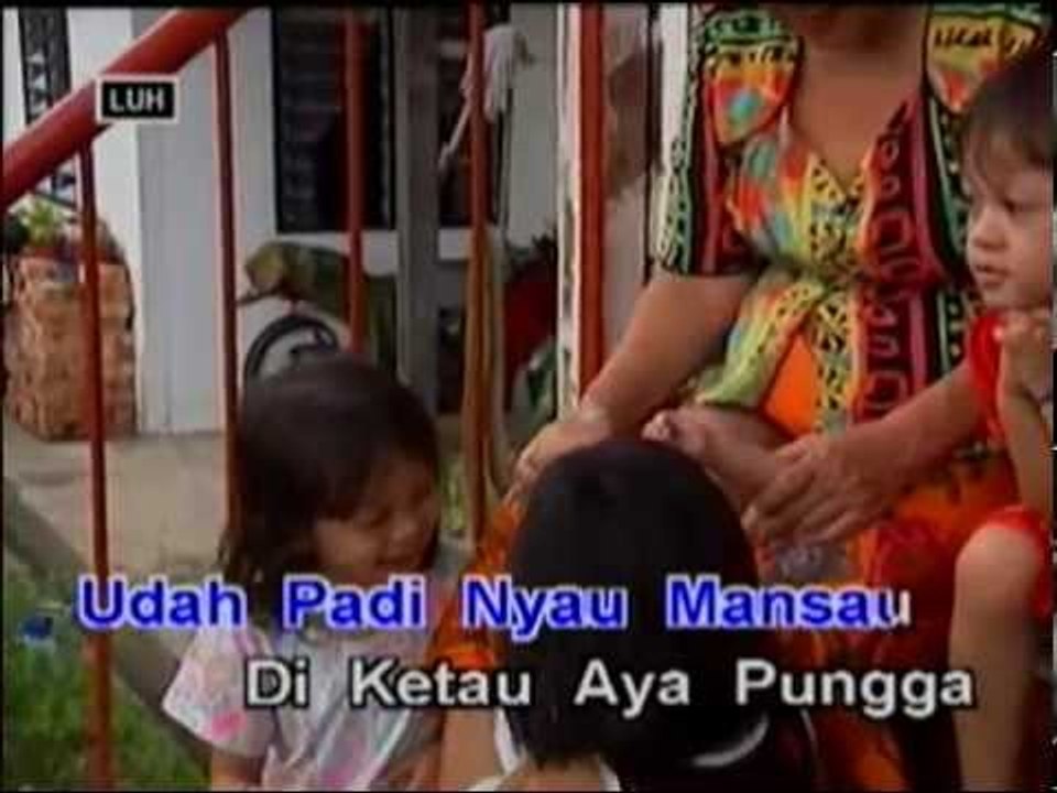 Sayau Tua Enda Jadi - Michael Jemat